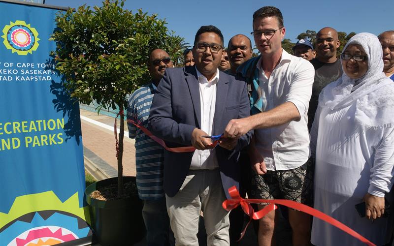 Trafalgar swimming pool shows off its new summer look Pro Landscaper